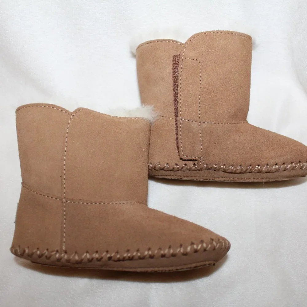 NIB UGG INFANT BOY'S GIRL'S SUEDE SHEARLING BOOTIES CHESTNUT BROWN